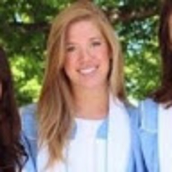 Meet your Posher, Claire - Picture 1 of 1